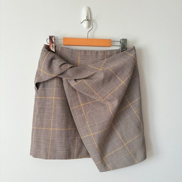 Aritzia Babaton Jethro Faux Twist Wrap Mini Skirt Brown & Gold Plaid Size 6 - Picture 3 of 6